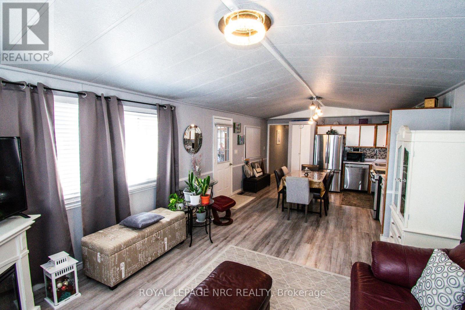 












83 - 3033 TOWNLINE ROAD

,
Fort Erie (Black Creek),




Ontario
L0S1S0

