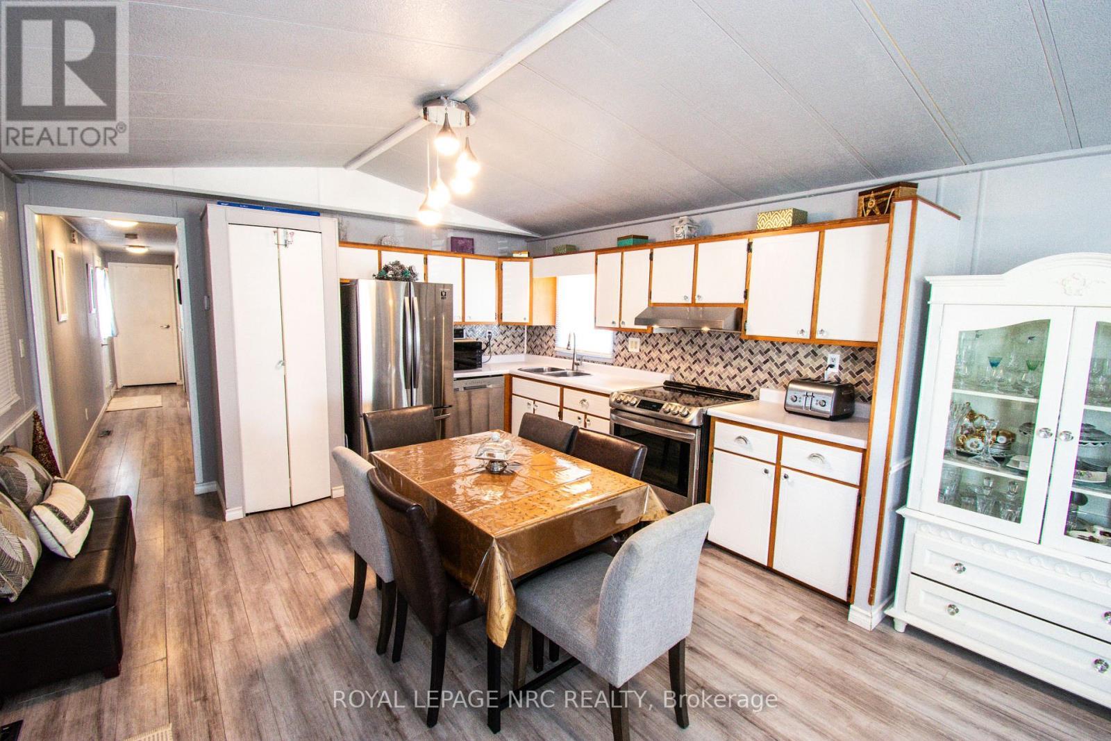 












83 - 3033 TOWNLINE ROAD

,
Fort Erie (Black Creek),




Ontario
L0S1S0

