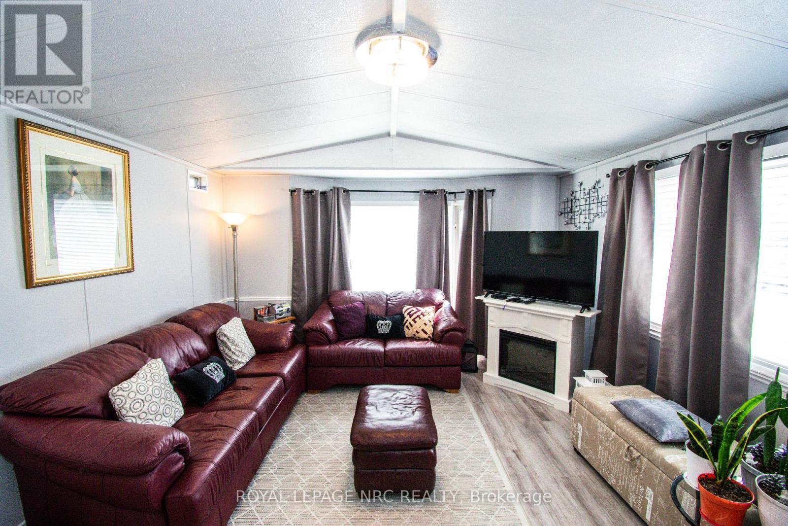 












83 - 3033 TOWNLINE ROAD

,
Fort Erie (Black Creek),




Ontario
L0S1S0

