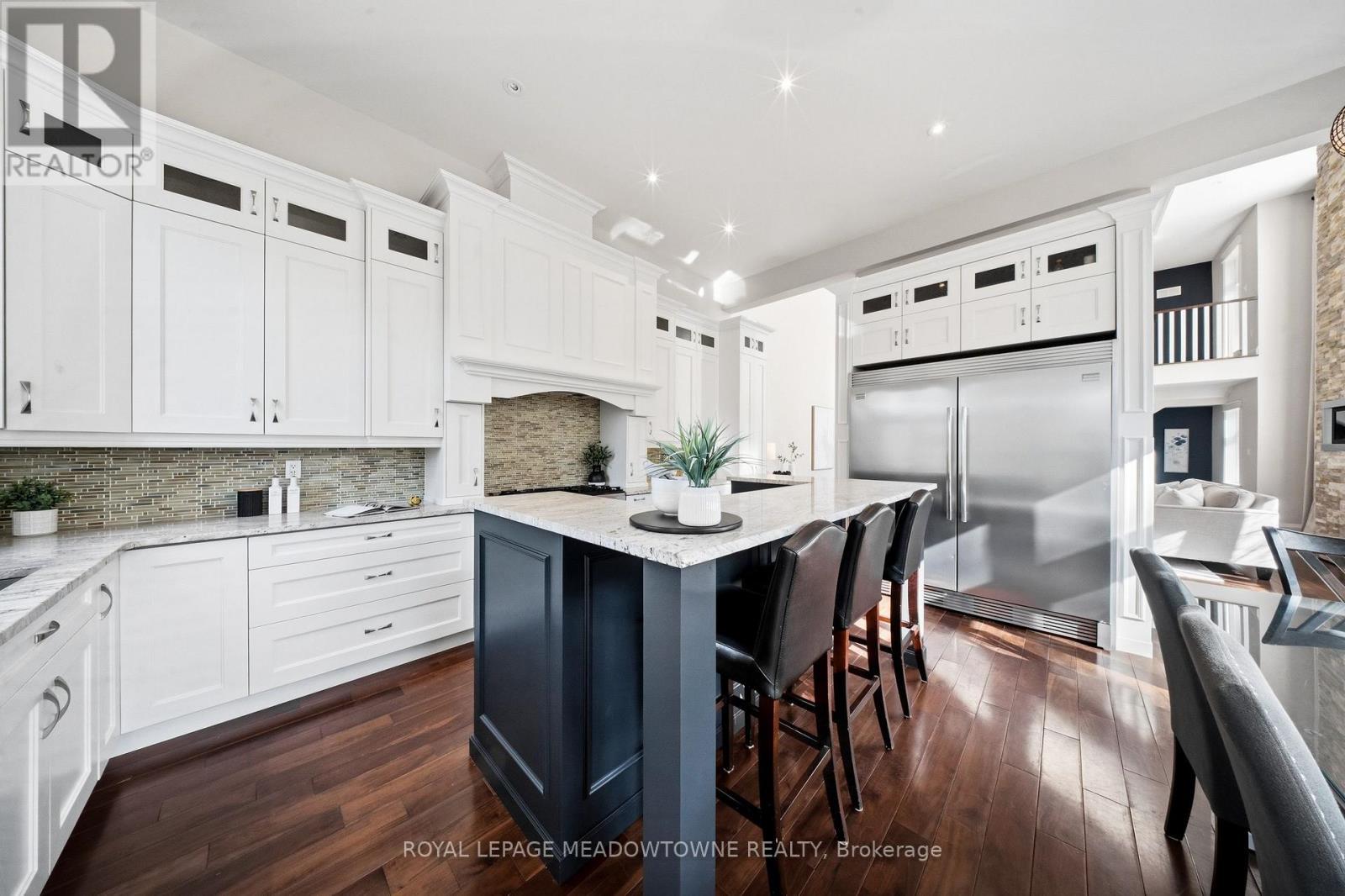 












254 MAIN STREET S

,
Halton Hills,




Ontario
L7G4S5


