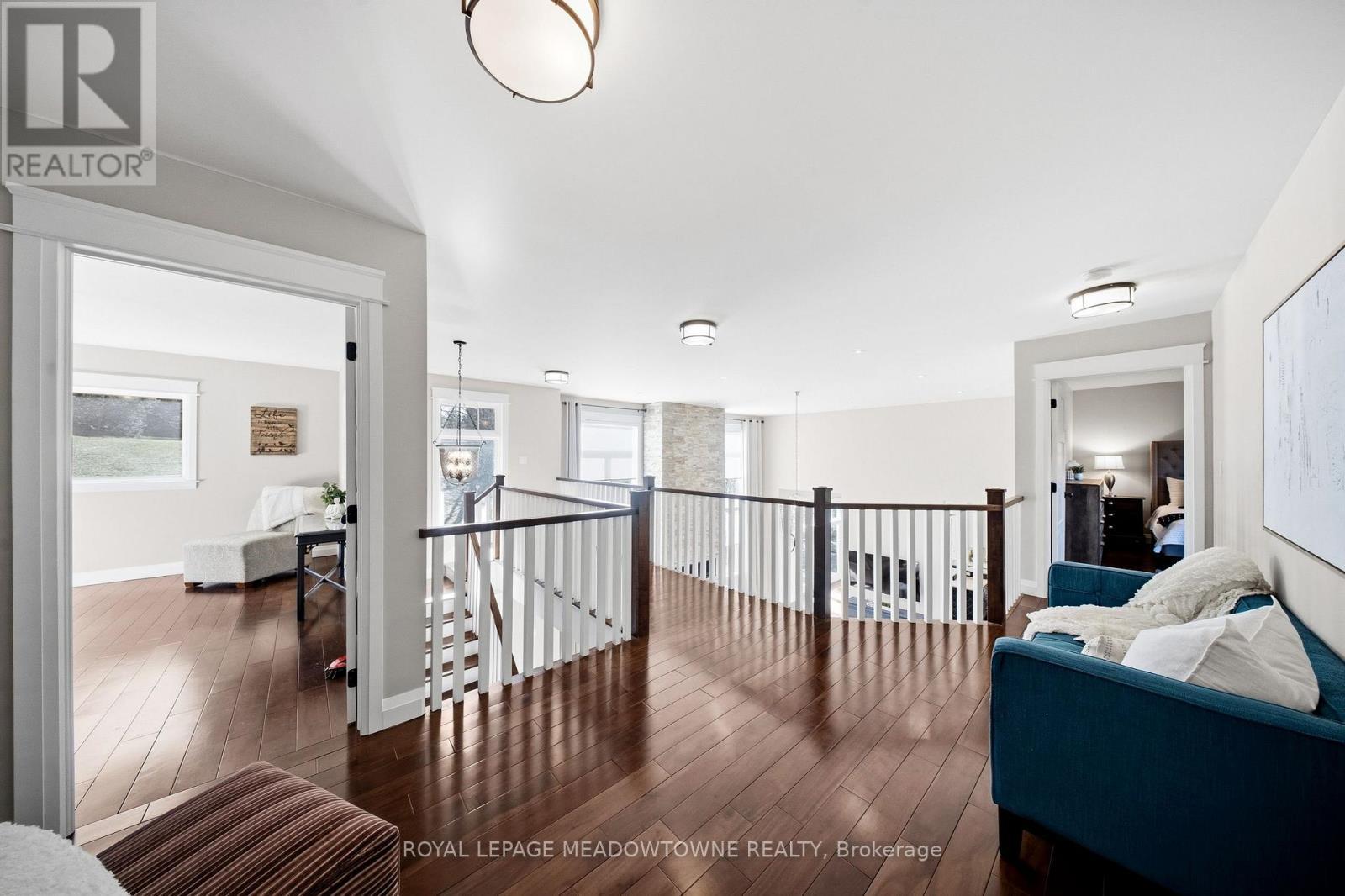 












254 MAIN STREET S

,
Halton Hills,




Ontario
L7G4S5

