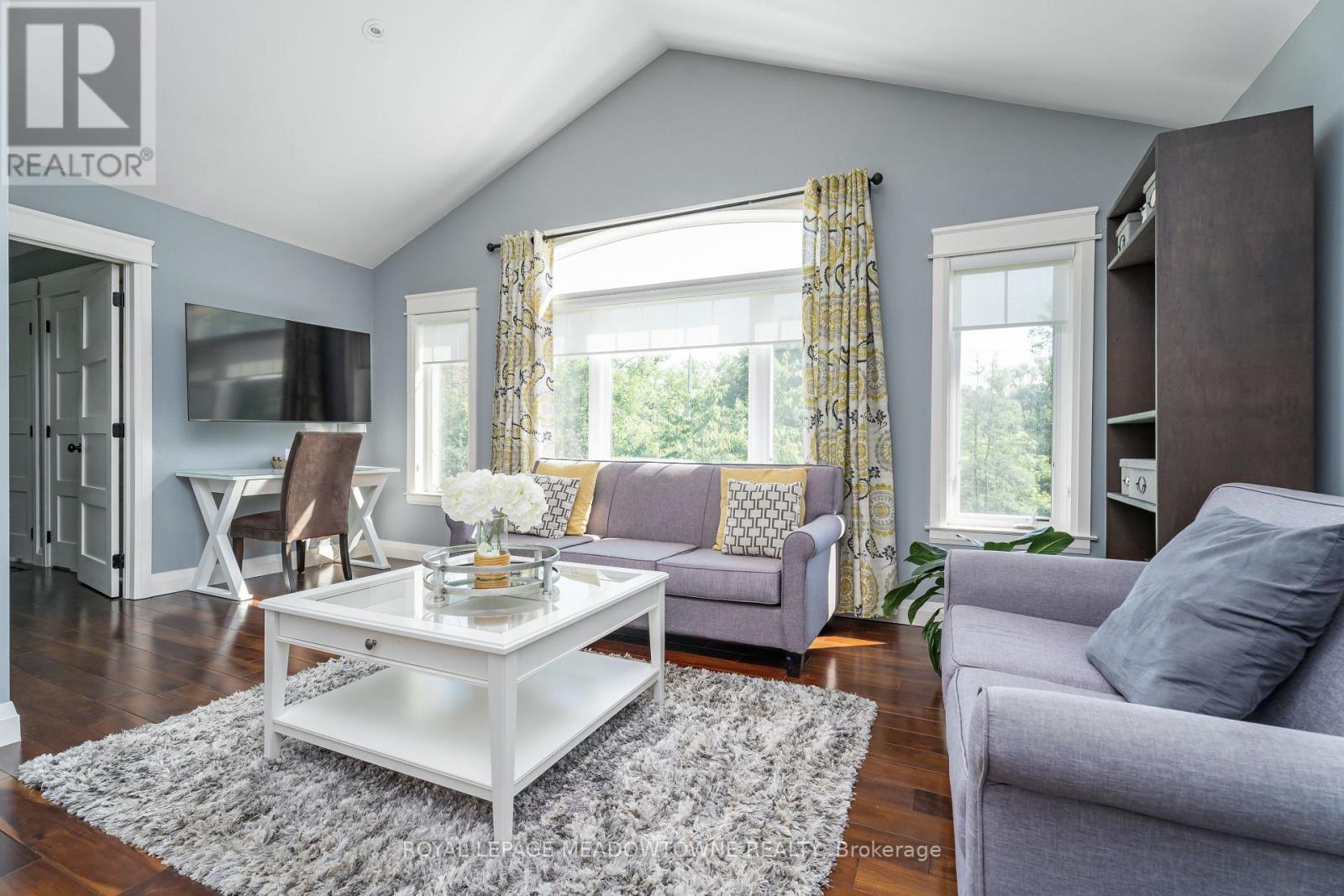 












254 MAIN STREET S

,
Halton Hills,




Ontario
L7G4S5


