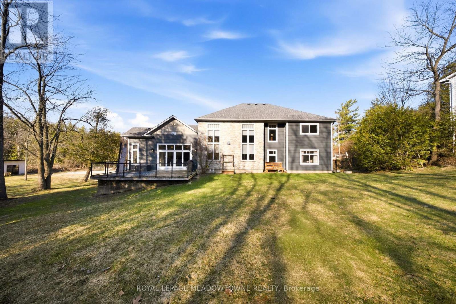 












254 MAIN STREET S

,
Halton Hills,




Ontario
L7G4S5

