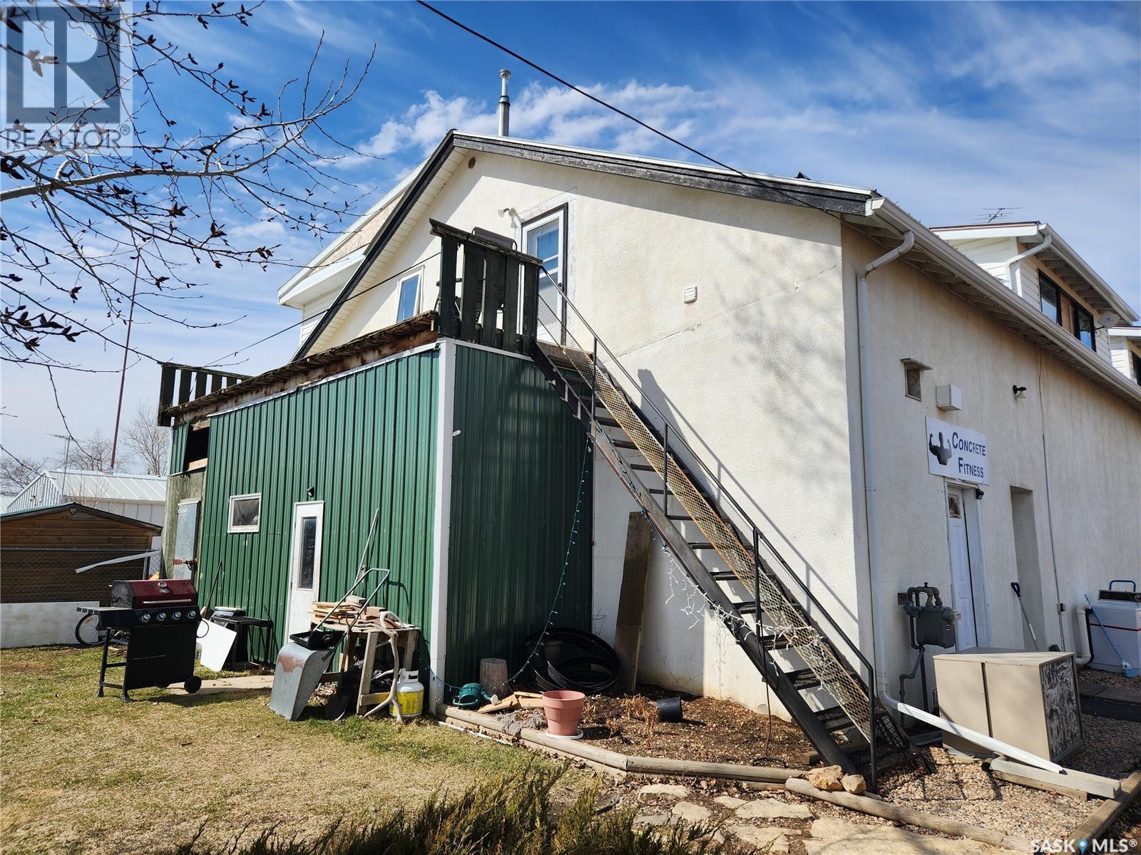 












705 Main STREET

,
Zenon Park,




Saskatchewan
S0E1W0

