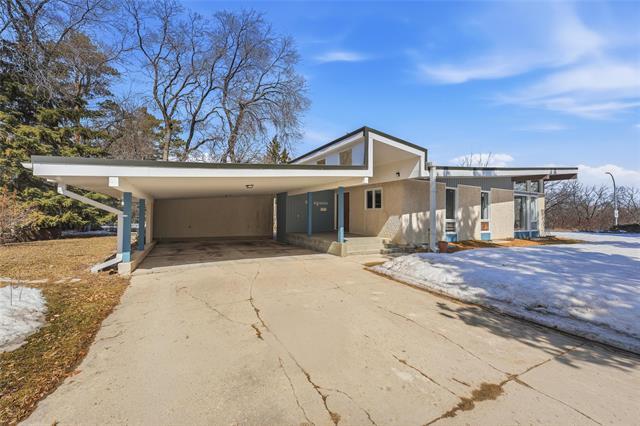 









100


Agassiz

DR,
Winnipeg,




MB
R3T 2L1

