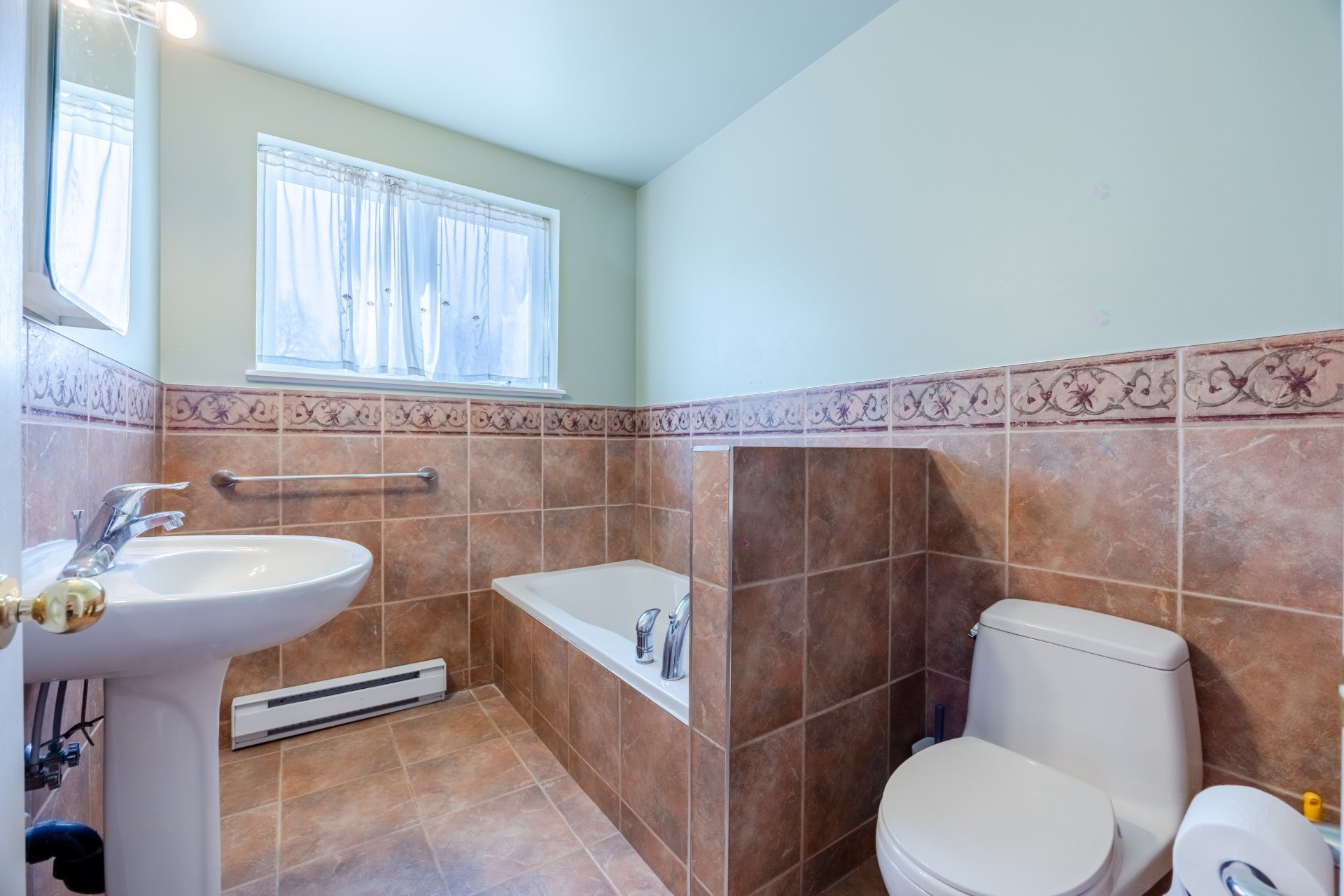 









2384


Ch. du Bord-du-Lac

,
Montréal (L'Île-Bizard/Sainte-Geneviève),




QC
H9C1B1

