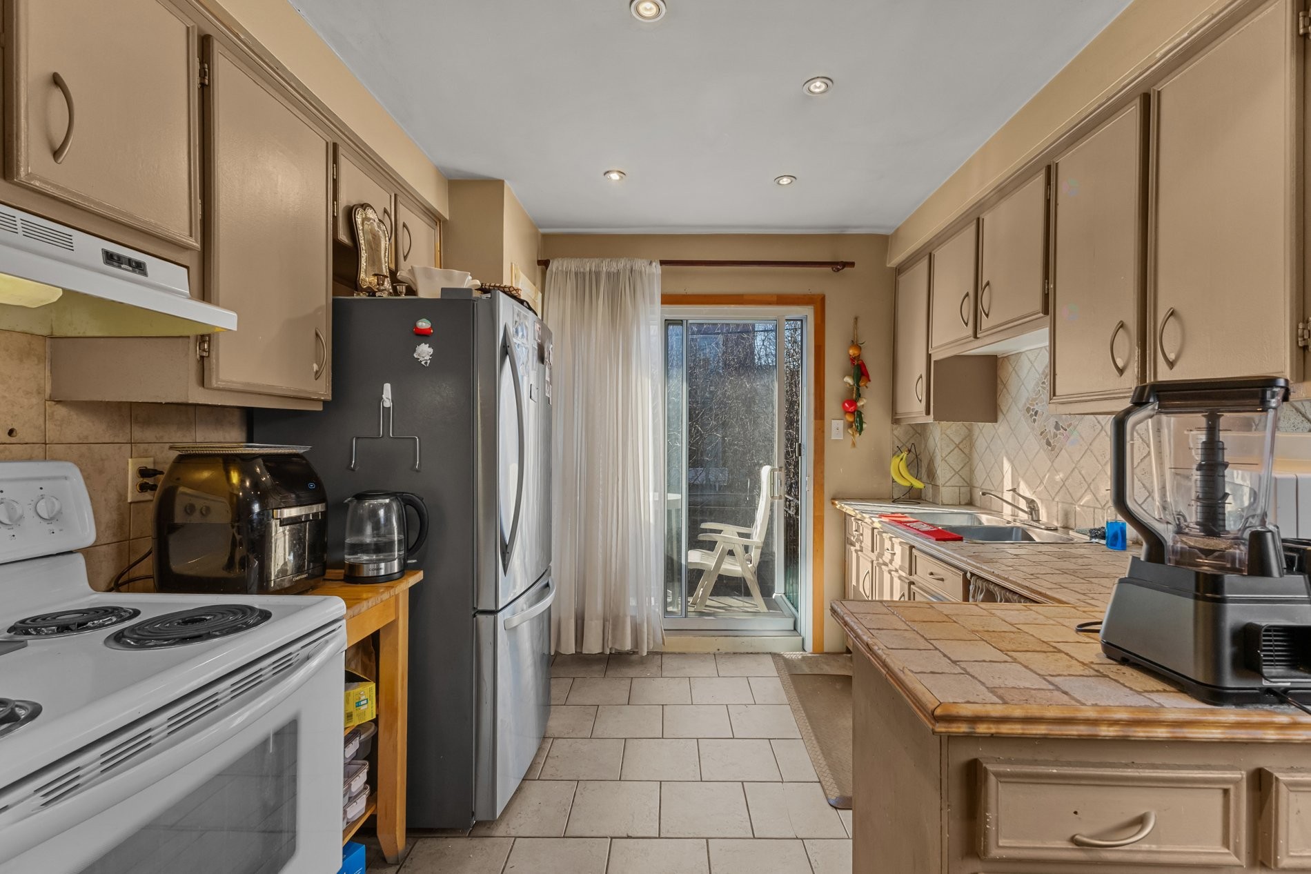 









2365

 - 2369


Rue Hufford

,
Montréal (Saint-Laurent),




QC
H4R1L3

