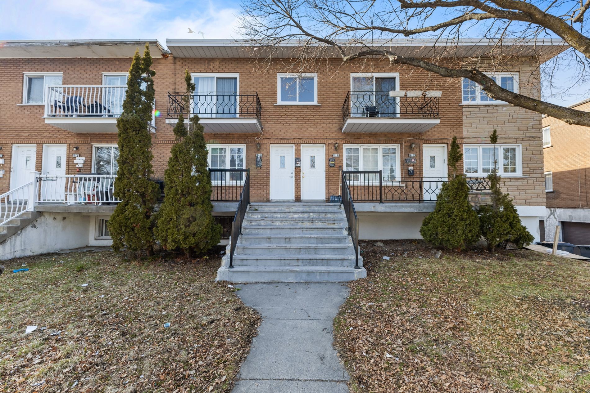 









2365

 - 2369


Rue Hufford

,
Montréal (Saint-Laurent),




QC
H4R1L3

