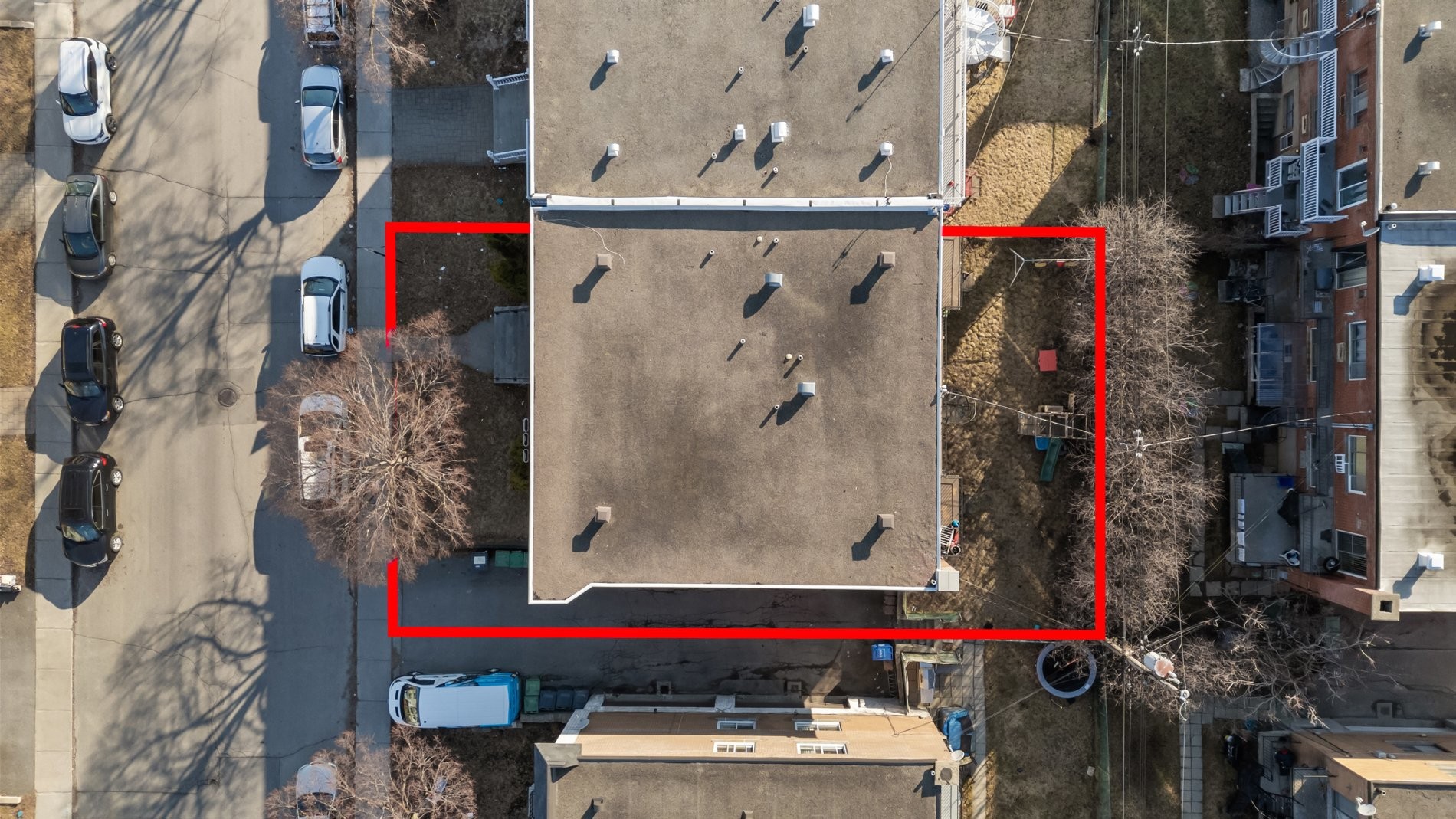 









2365

 - 2369


Rue Hufford

,
Montréal (Saint-Laurent),




QC
H4R1L3

