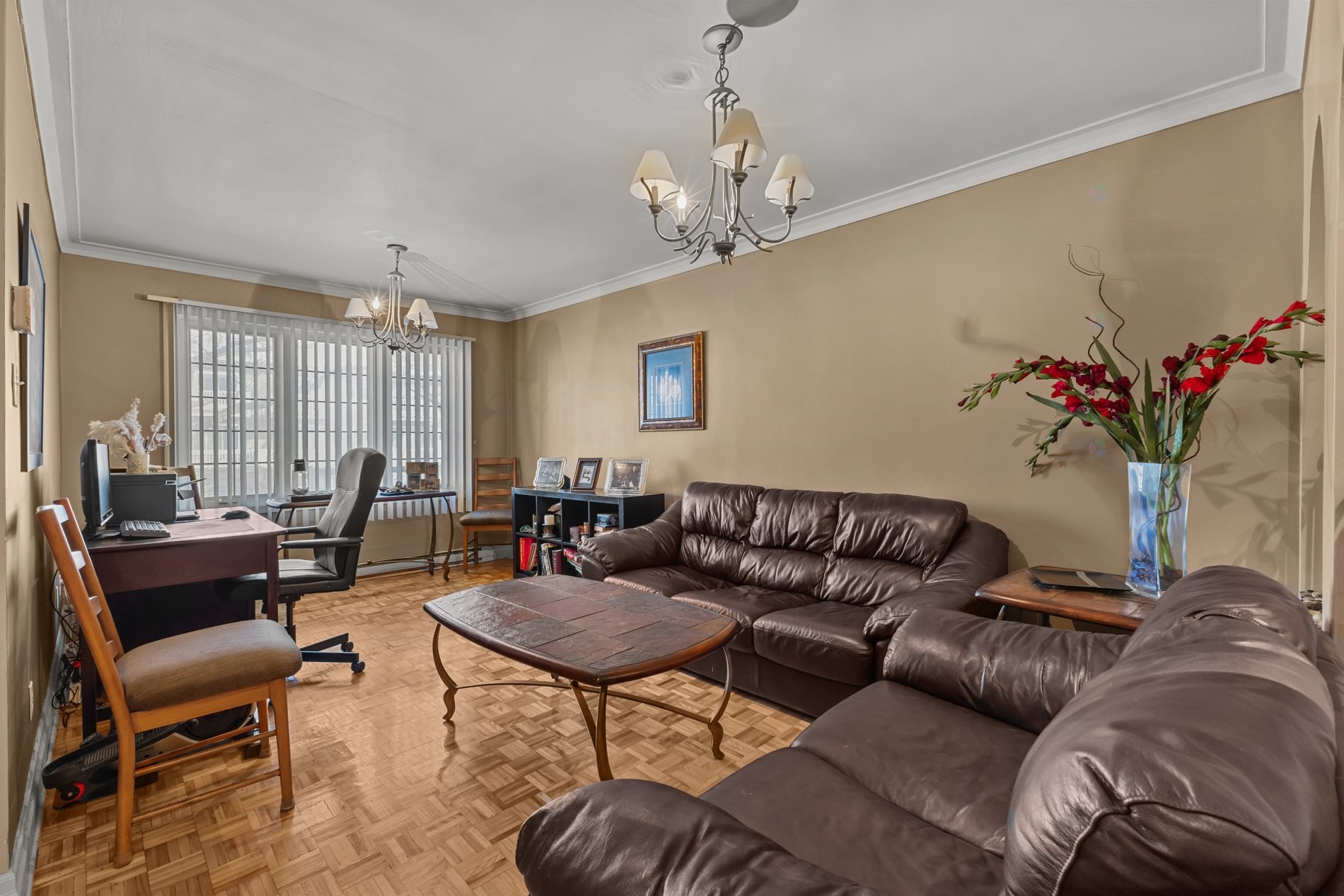 









2365

 - 2369


Rue Hufford

,
Montréal (Saint-Laurent),




QC
H4R1L3

