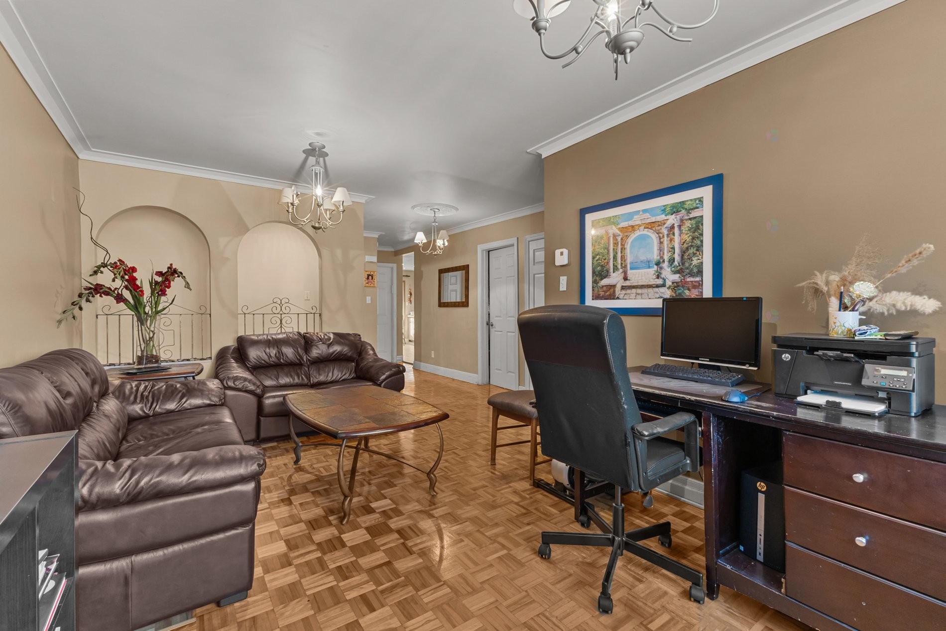 









2365

 - 2369


Rue Hufford

,
Montréal (Saint-Laurent),




QC
H4R1L3

