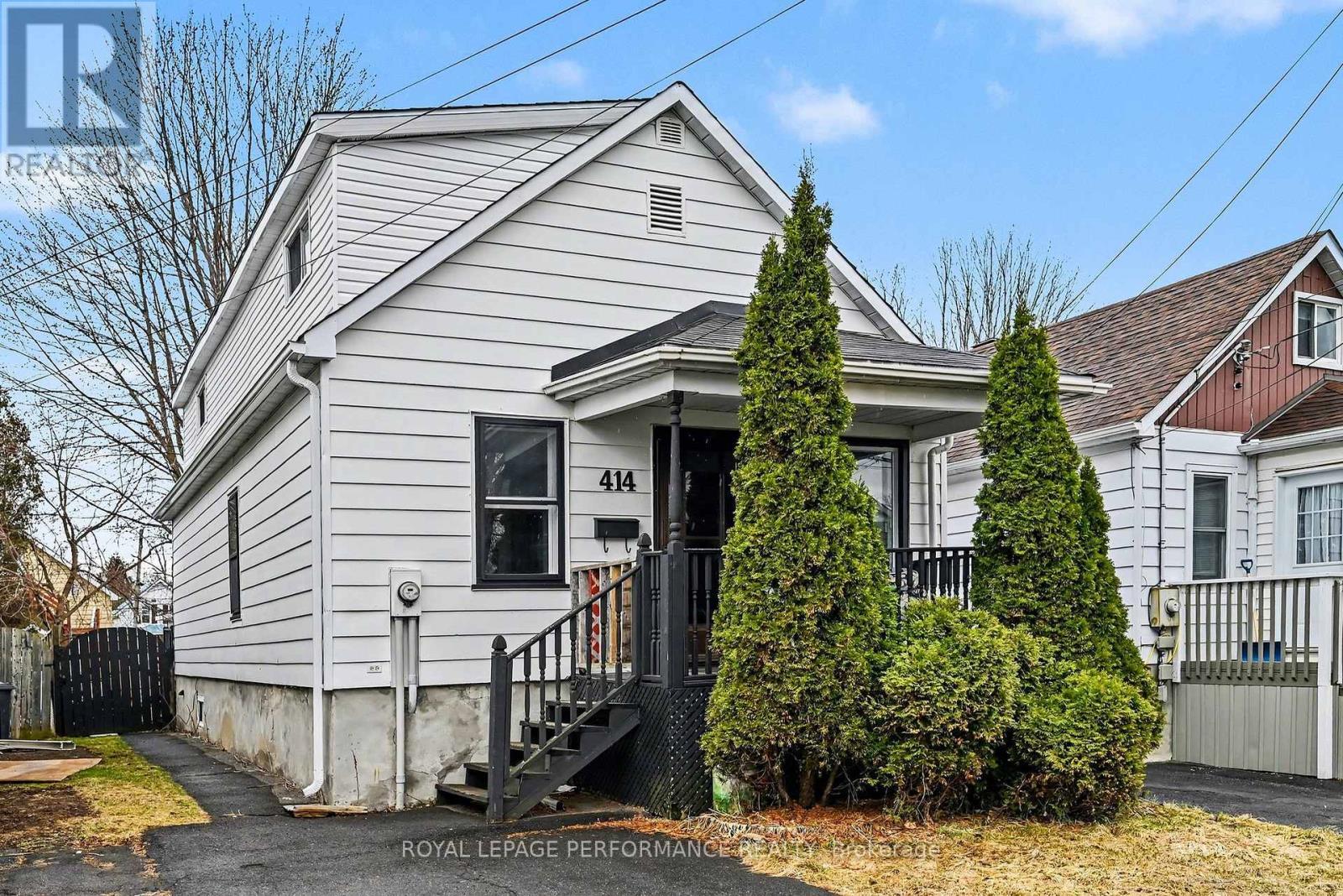 












414 GILLESPIE AVENUE

,
Cornwall,




Ontario
K6H2T5

