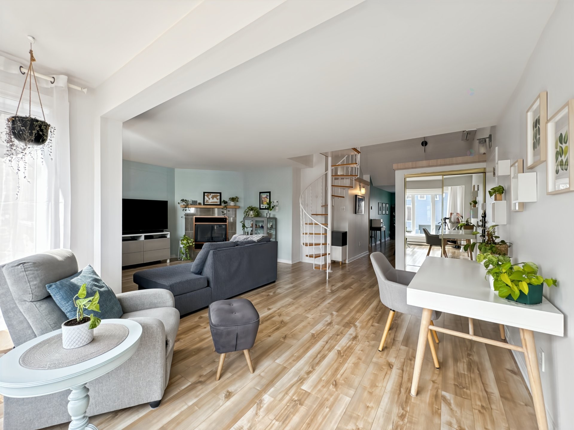 









947


Boul. Jean-Paul-Vincent

, 5,
Longueuil (Le Vieux-Longueuil),




QC
J4G1V1

