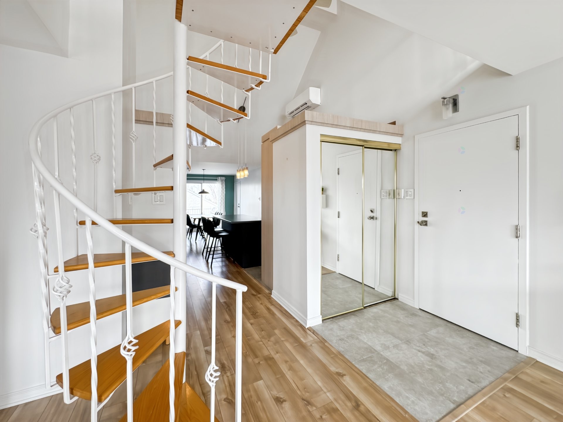 









947


Boul. Jean-Paul-Vincent

, 5,
Longueuil (Le Vieux-Longueuil),




QC
J4G1V1

