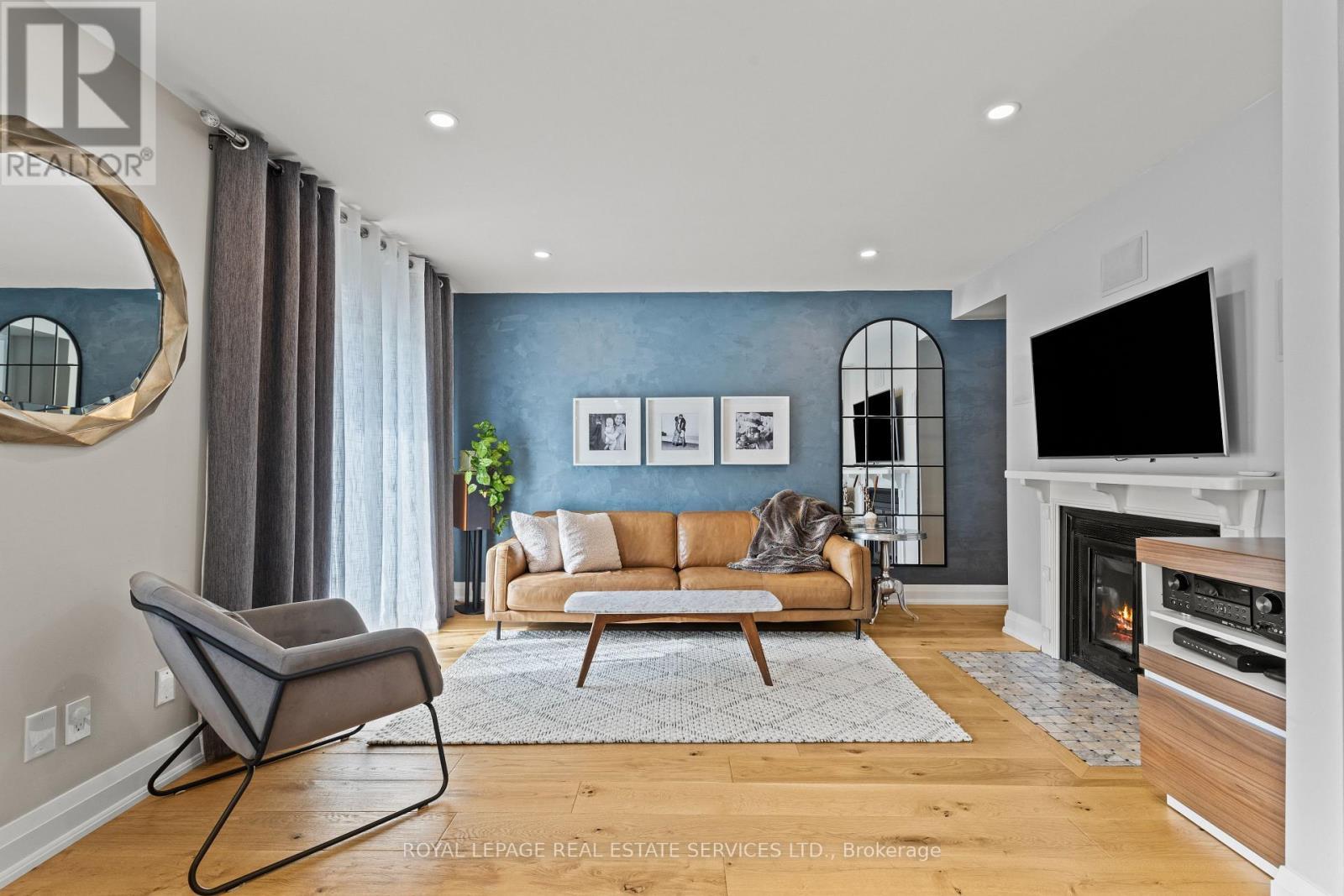 












5 - 2303 MARINE DRIVE

,
Oakville,




Ontario
L6L1C2

