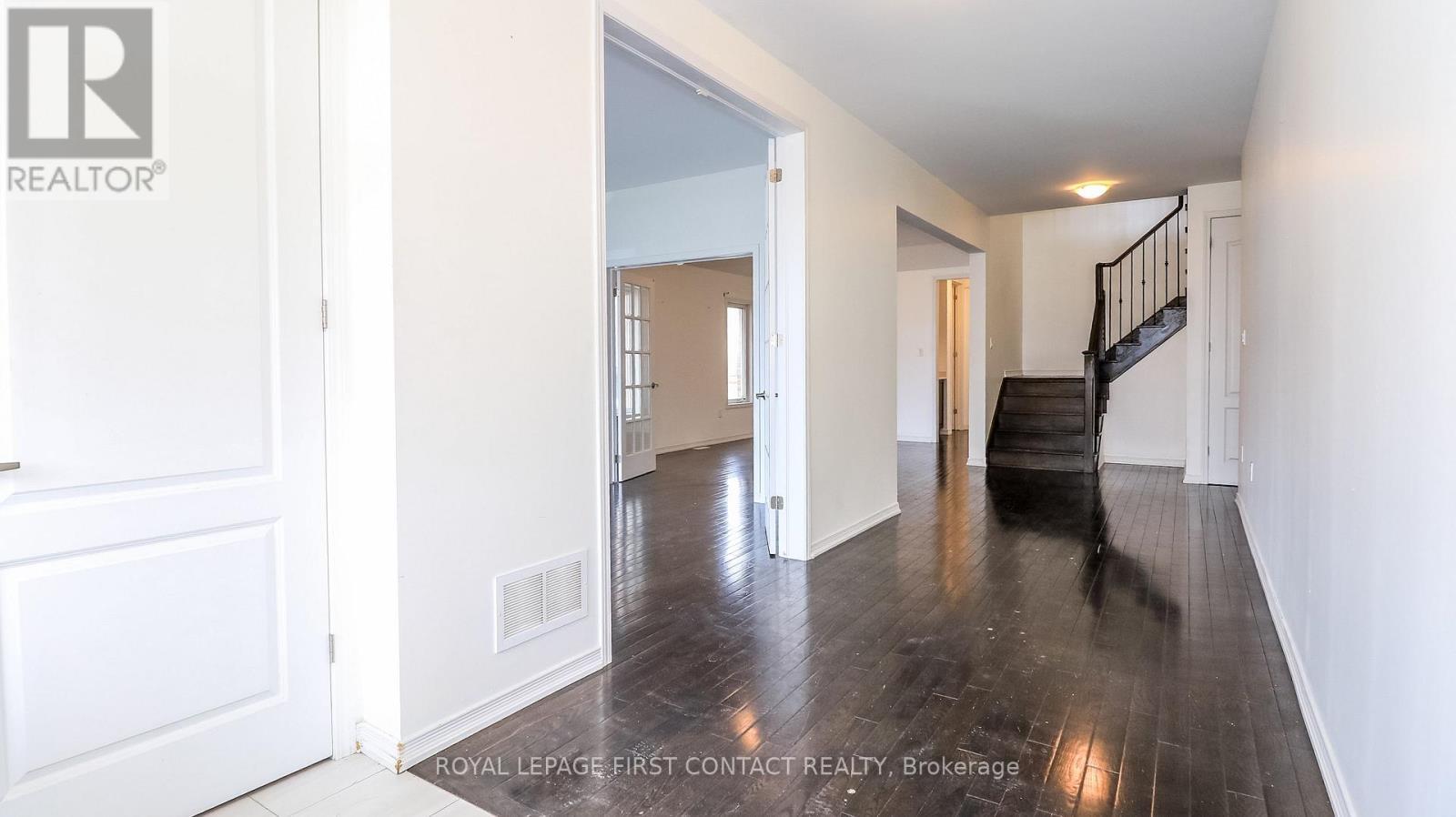 












1965 JANS BOULEVARD

,
Innisfil,




Ontario
L9S0L3

