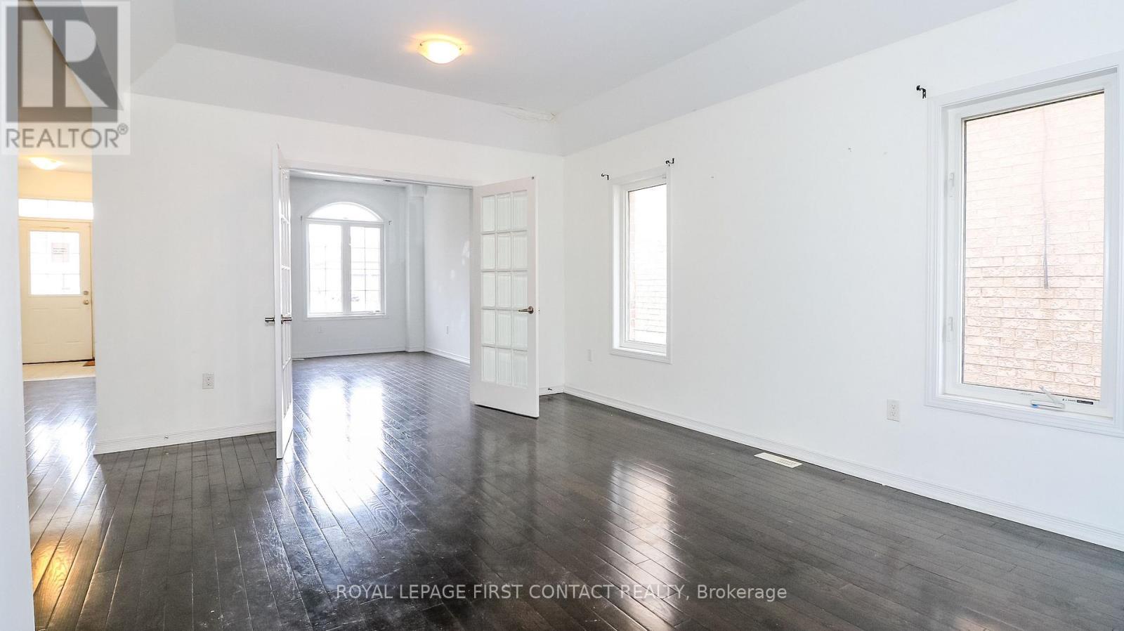 












1965 JANS BOULEVARD

,
Innisfil,




Ontario
L9S0L3

