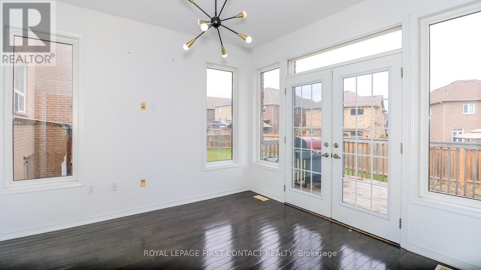 












1965 JANS BOULEVARD

,
Innisfil,




Ontario
L9S0L3

