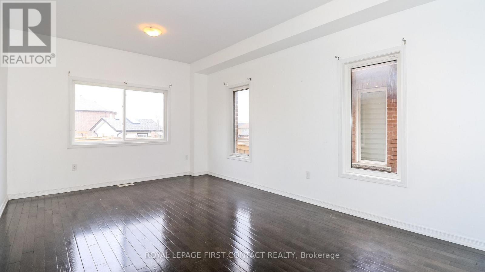 












1965 JANS BOULEVARD

,
Innisfil,




Ontario
L9S0L3

