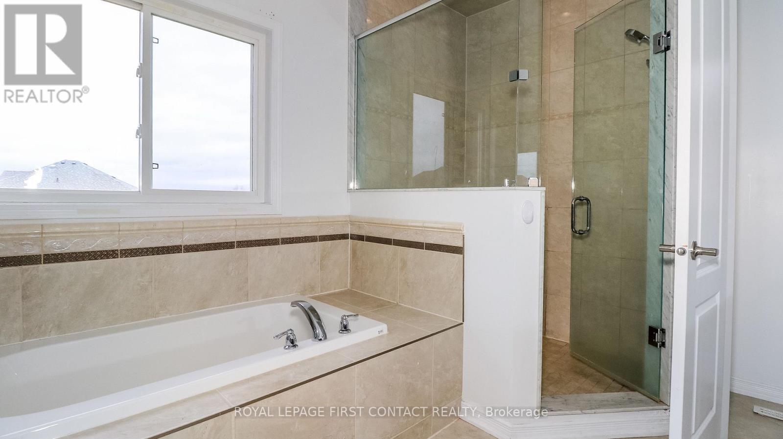 












1965 JANS BOULEVARD

,
Innisfil,




Ontario
L9S0L3

