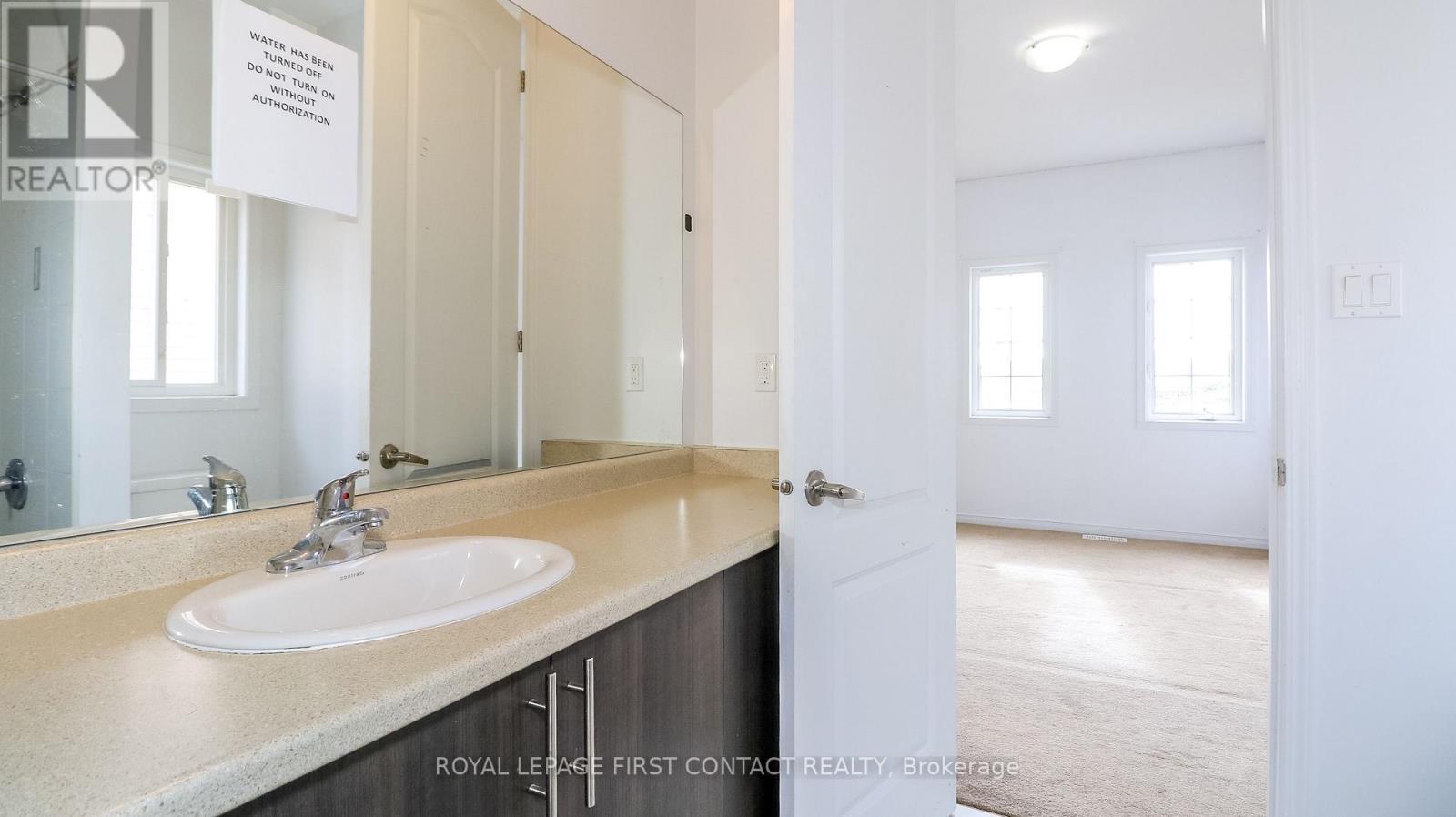 












1965 JANS BOULEVARD

,
Innisfil,




Ontario
L9S0L3

