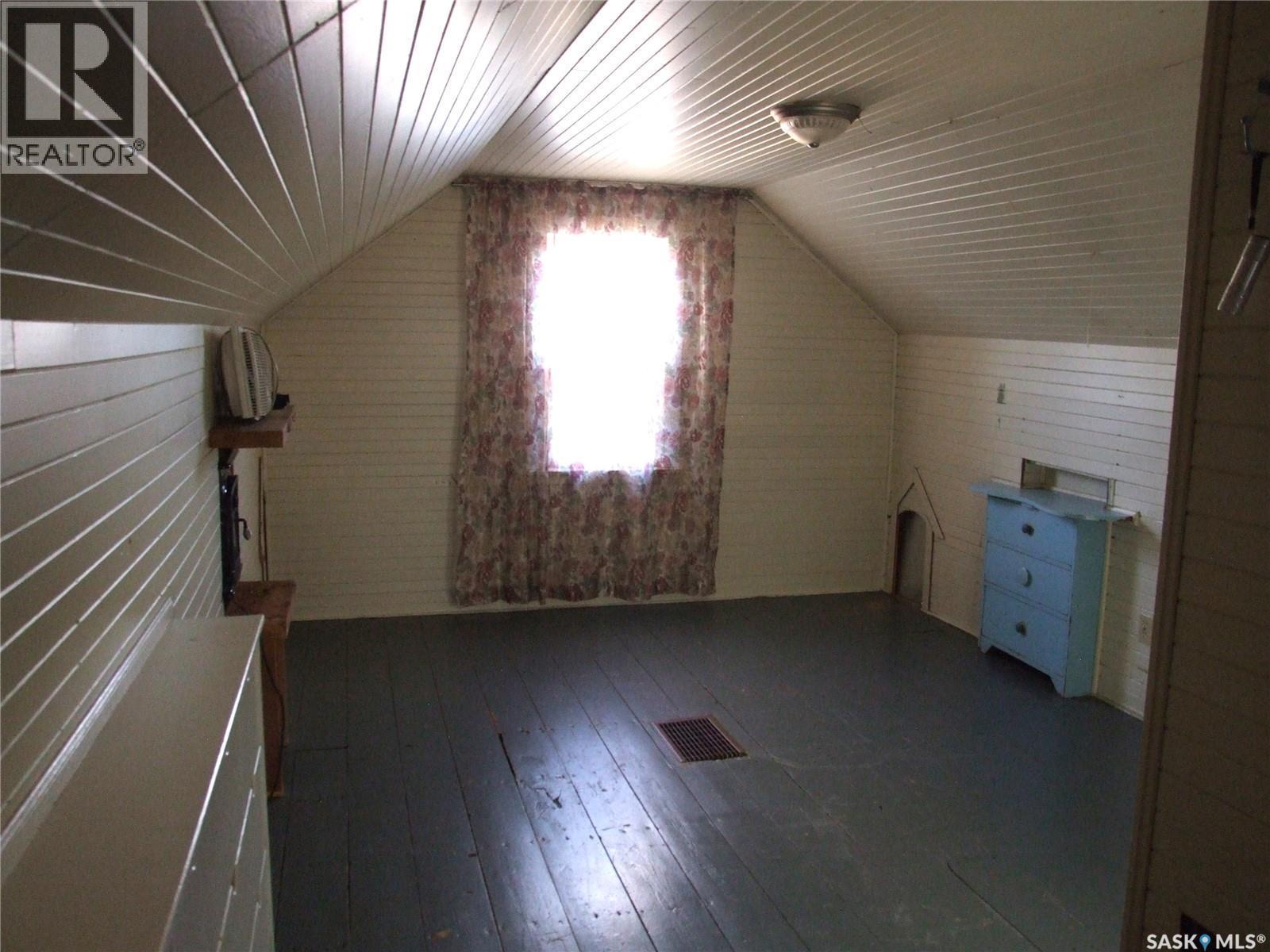 












641 Maharg AVENUE

,
Burstall,




Saskatchewan
S0N0H0


