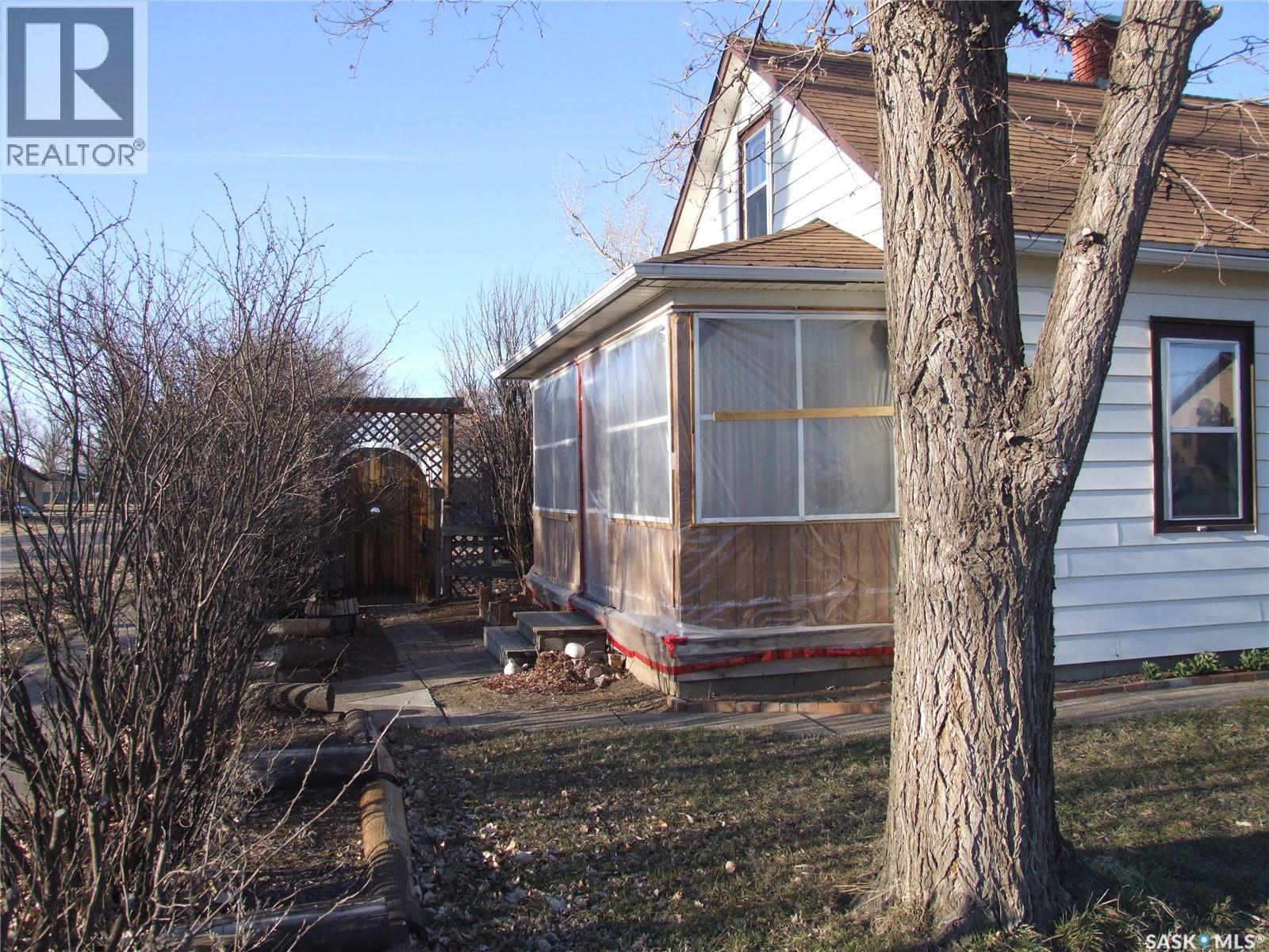 












641 Maharg AVENUE

,
Burstall,




Saskatchewan
S0N0H0


