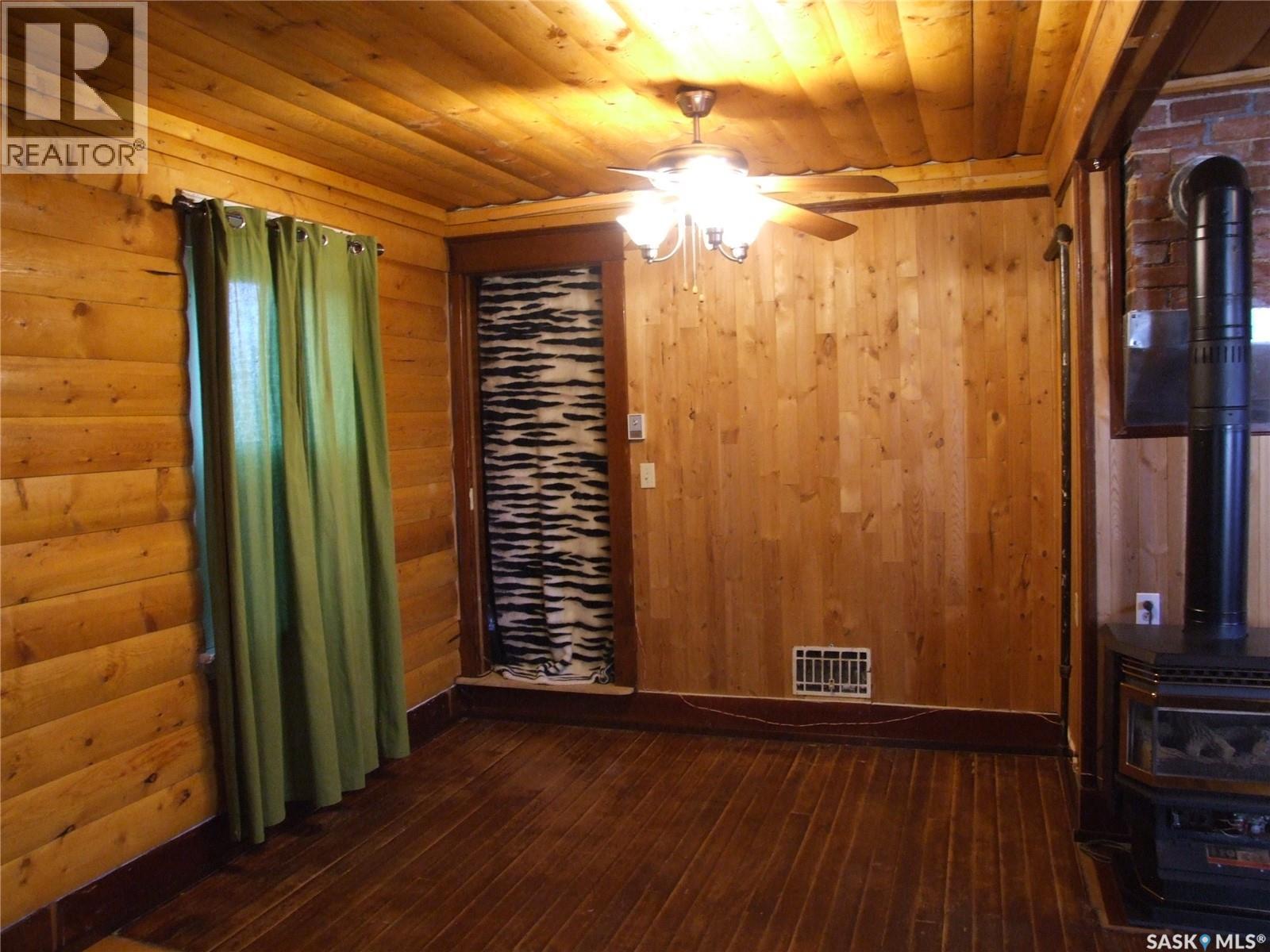 












641 Maharg AVENUE

,
Burstall,




Saskatchewan
S0N0H0

