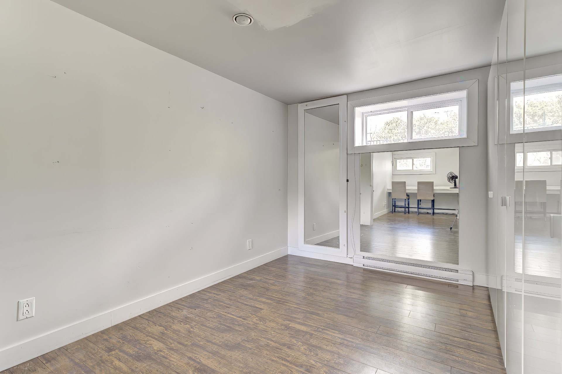 









14


Av. de Gironde

,
Candiac,




QC
J5R4B1

