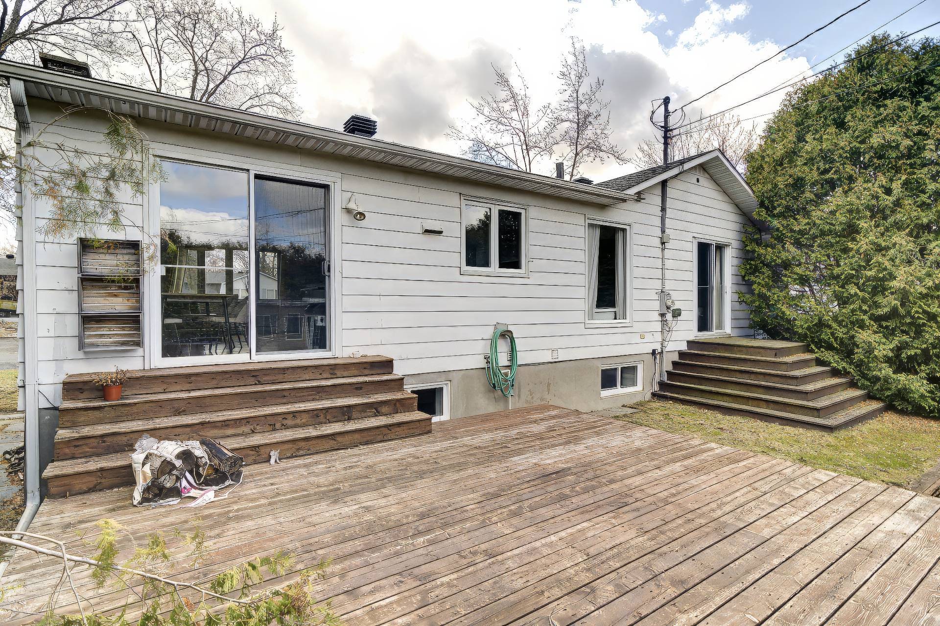 









14


Av. de Gironde

,
Candiac,




QC
J5R4B1

