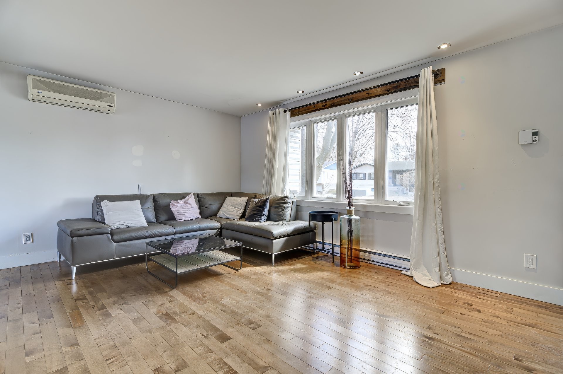 









14


Av. de Gironde

,
Candiac,




QC
J5R4B1

