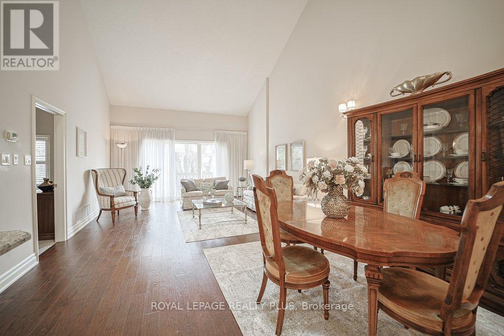 












7 - 1010 CRISTINA COURT

,
Mississauga,




Ontario
L5J4T7

