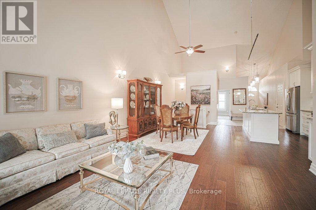 












7 - 1010 CRISTINA COURT

,
Mississauga,




Ontario
L5J4T7

