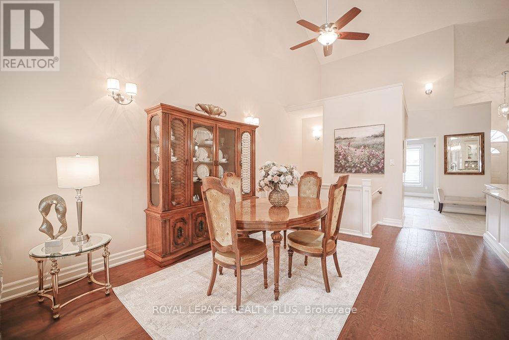 












7 - 1010 CRISTINA COURT

,
Mississauga,




Ontario
L5J4T7

