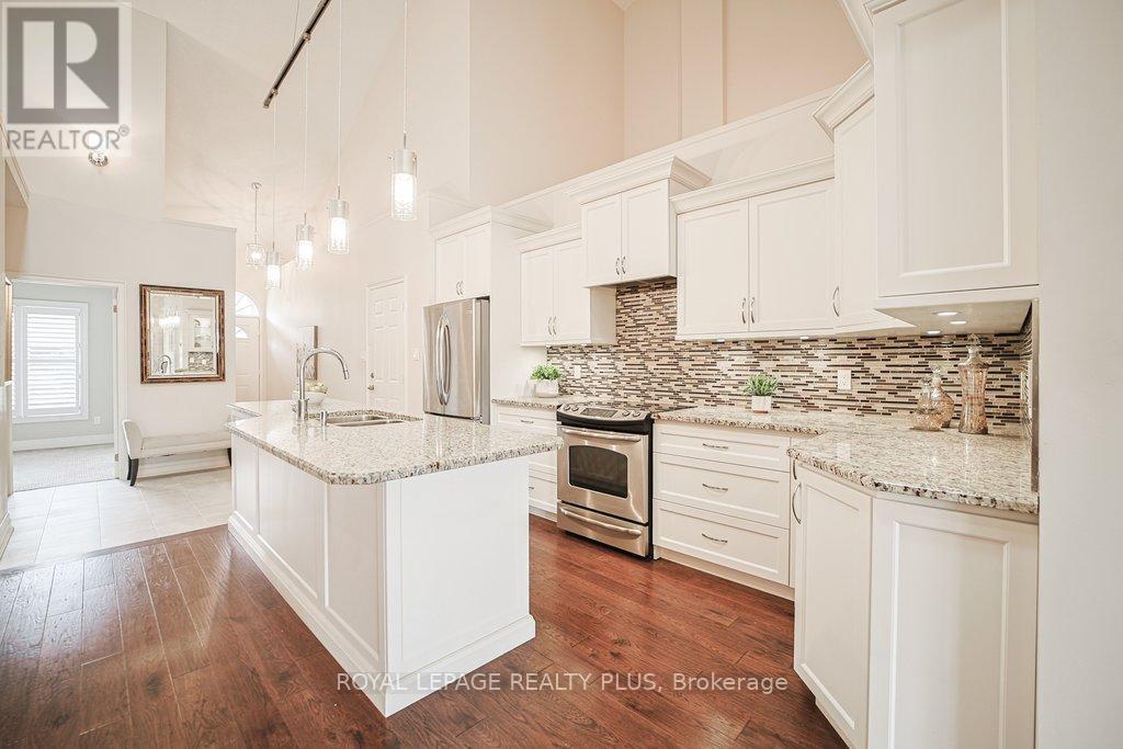 












7 - 1010 CRISTINA COURT

,
Mississauga,




Ontario
L5J4T7

