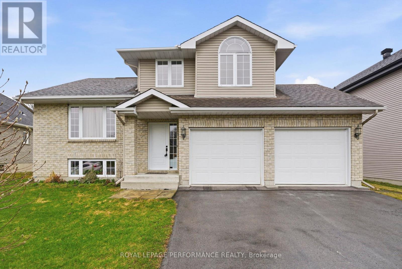 












18353 LANA DRIVE

,
South Glengarry,




Ontario
K6H7L9


