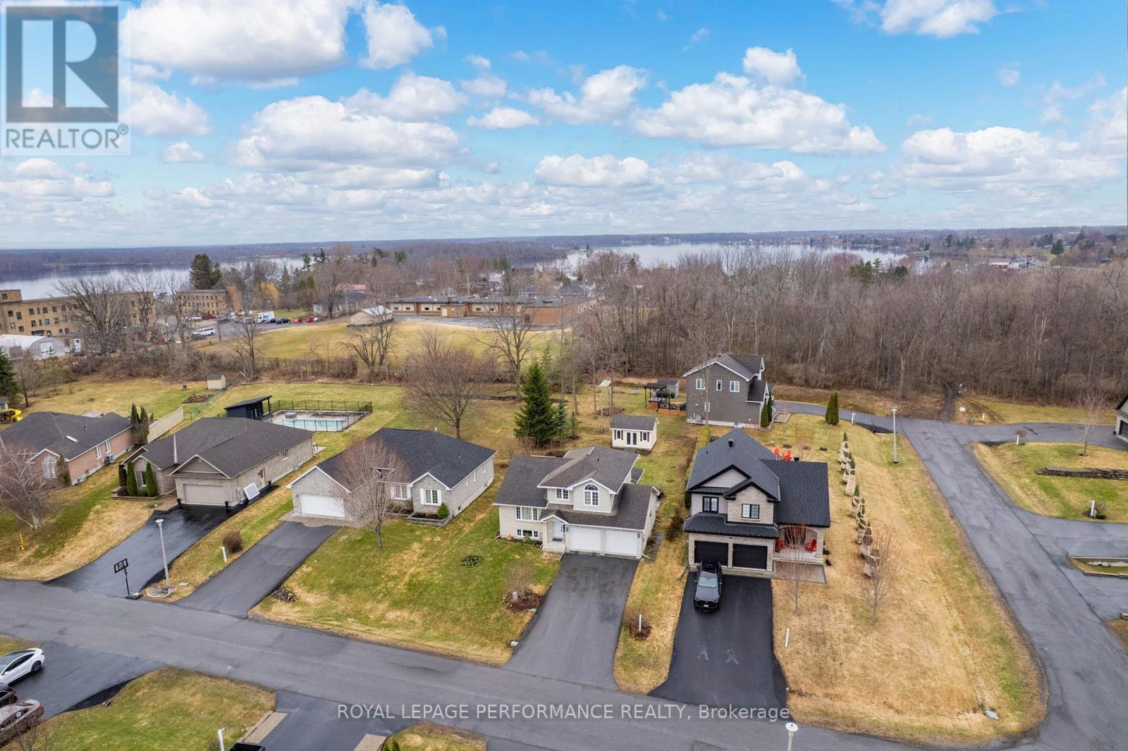 












18353 LANA DRIVE

,
South Glengarry,




Ontario
K6H7L9


