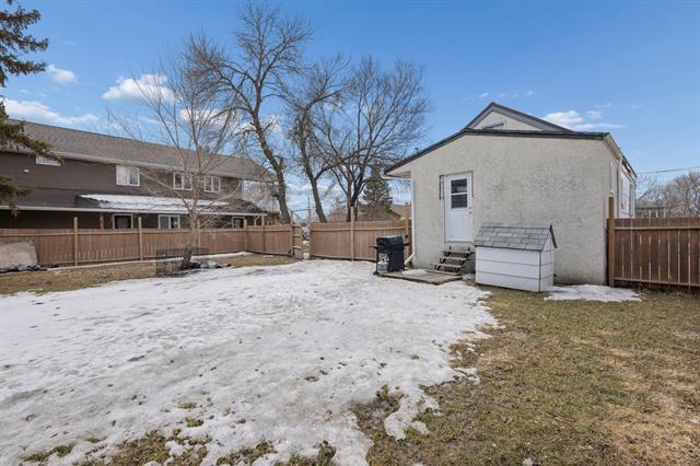 









5


2nd

ST,
St Jean Baptiste,




MB
R0G 2B0

