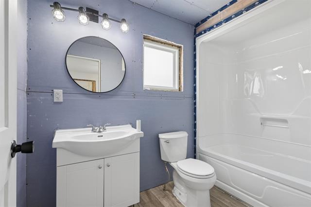 









5


2nd

ST,
St Jean Baptiste,




MB
R0G 2B0

