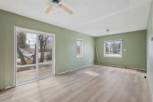 









5


2nd

ST,
St Jean Baptiste,




MB
R0G 2B0

