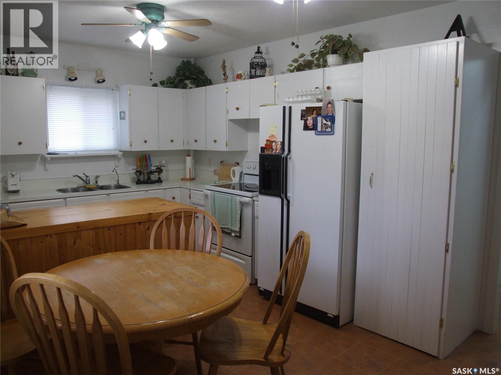 












116 1ST STREET N

,
Mendham,




Saskatchewan
S0N1P0

