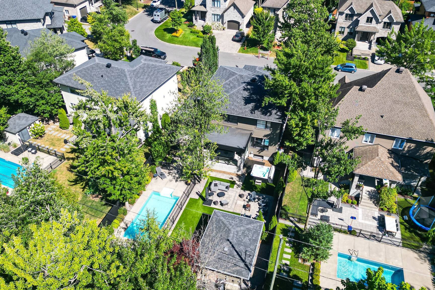 









1076


Rue Breux

,
Chambly,




QC
J3L0P8

