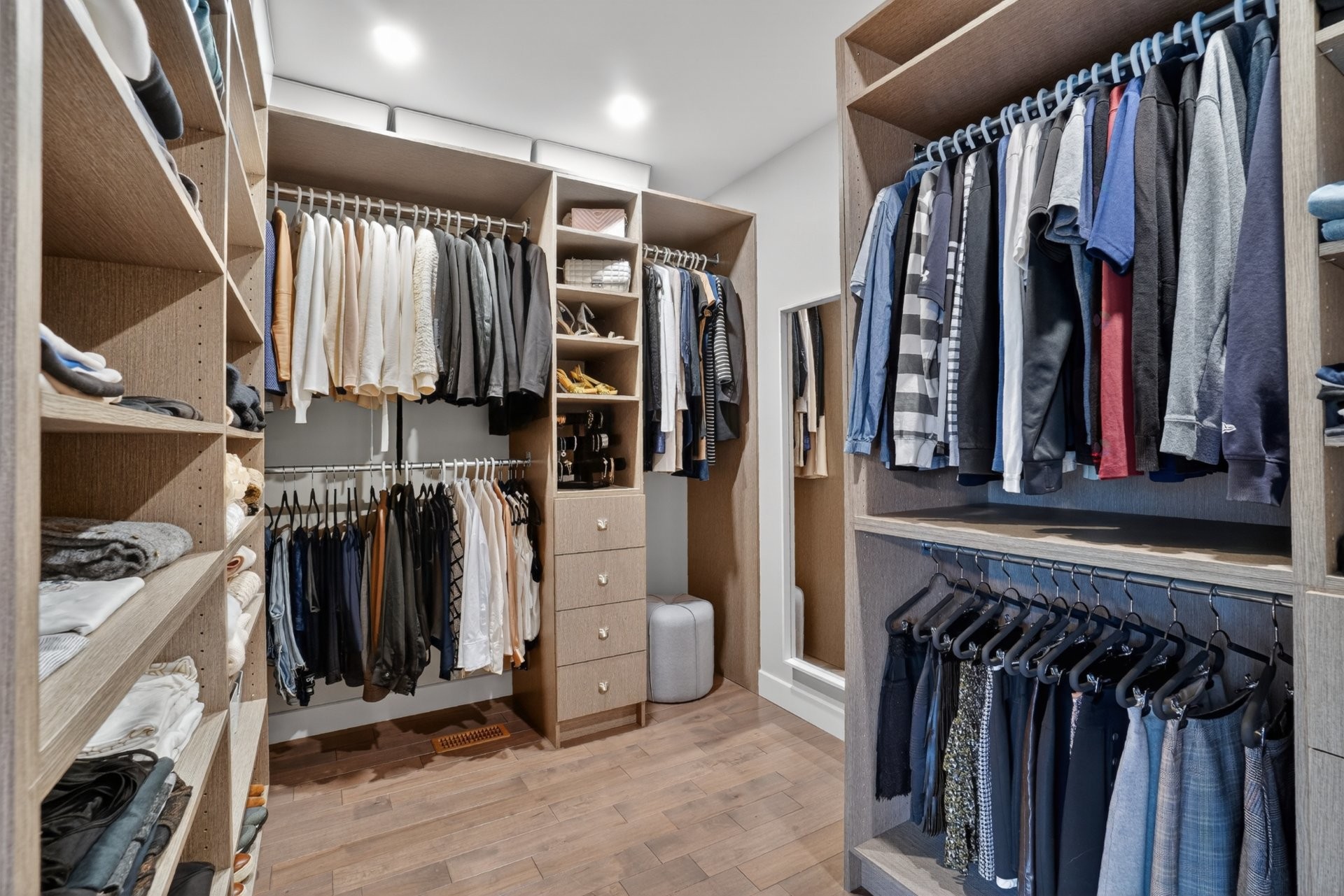 









1076


Rue Breux

,
Chambly,




QC
J3L0P8

