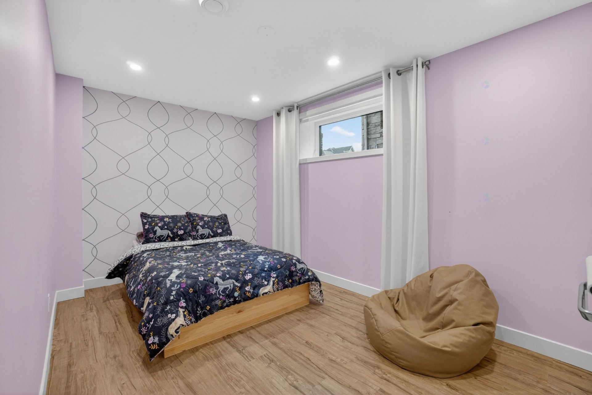 









1076


Rue Breux

,
Chambly,




QC
J3L0P8

