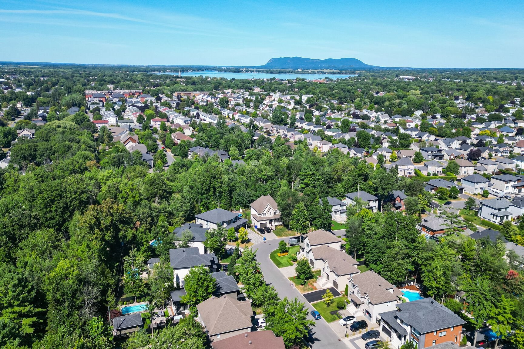 









1076


Rue Breux

,
Chambly,




QC
J3L0P8

