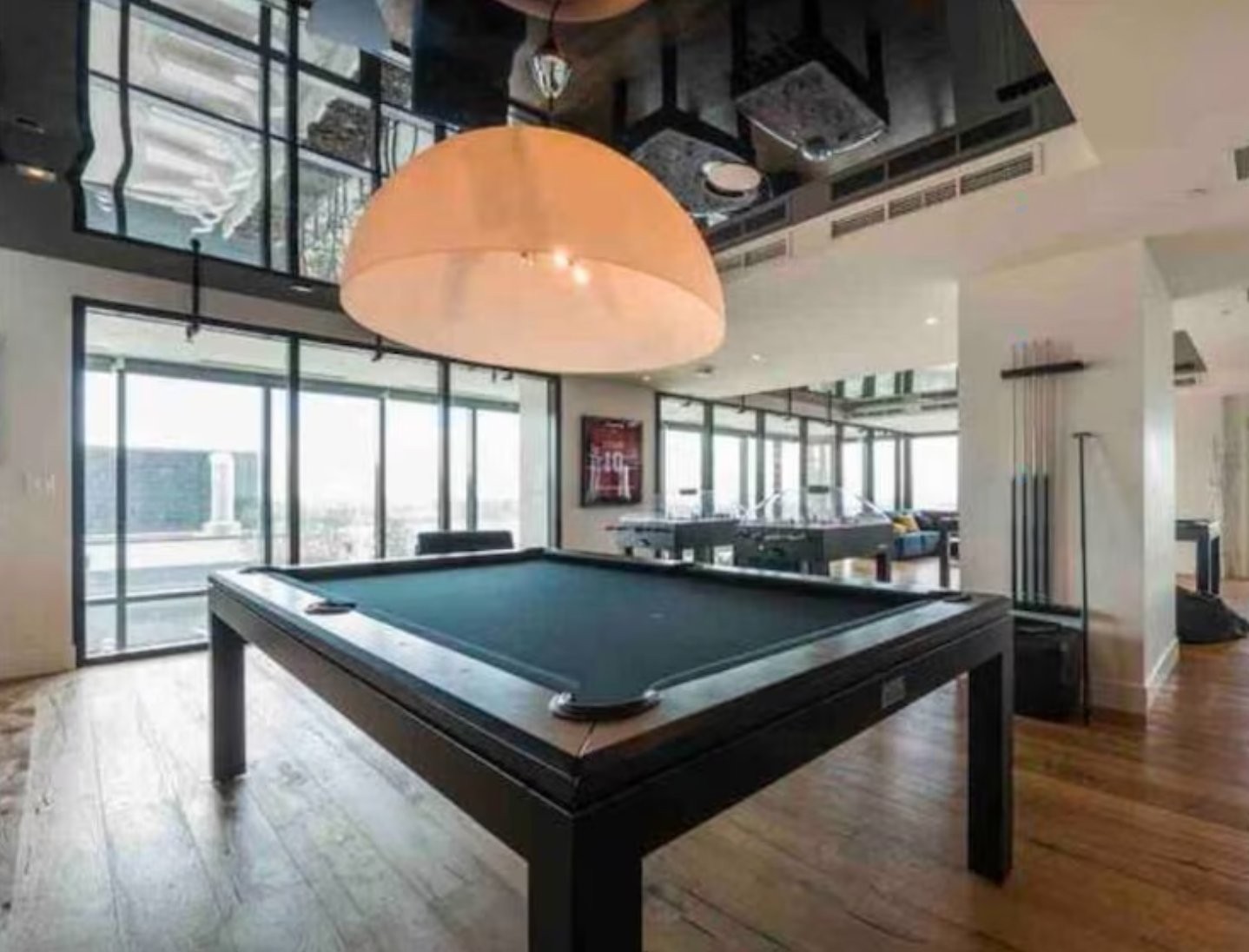 









1288


Rue St-Antoine O.

, 3008,
Montréal (Ville-Marie),




QC
H3C0X6

