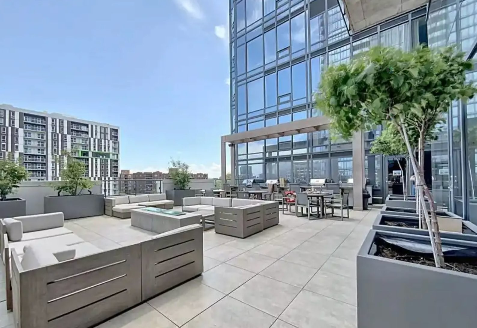 









1288


Rue St-Antoine O.

, 3008,
Montréal (Ville-Marie),




QC
H3C0X6

