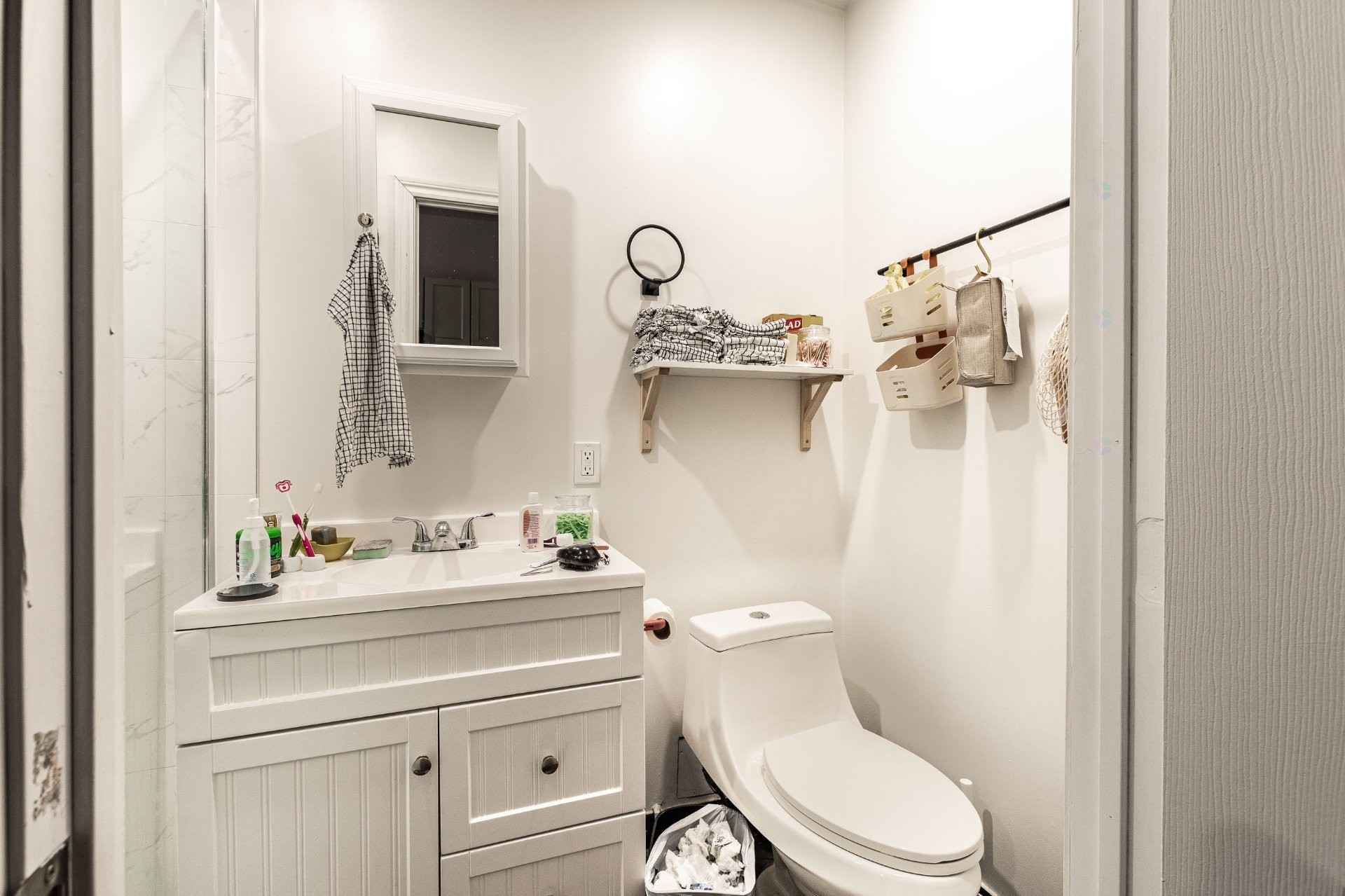 









4693

 - 4697


Rue De La Roche

,
Montréal (Le Plateau-Mont-Royal),




QC
H2J3J5

