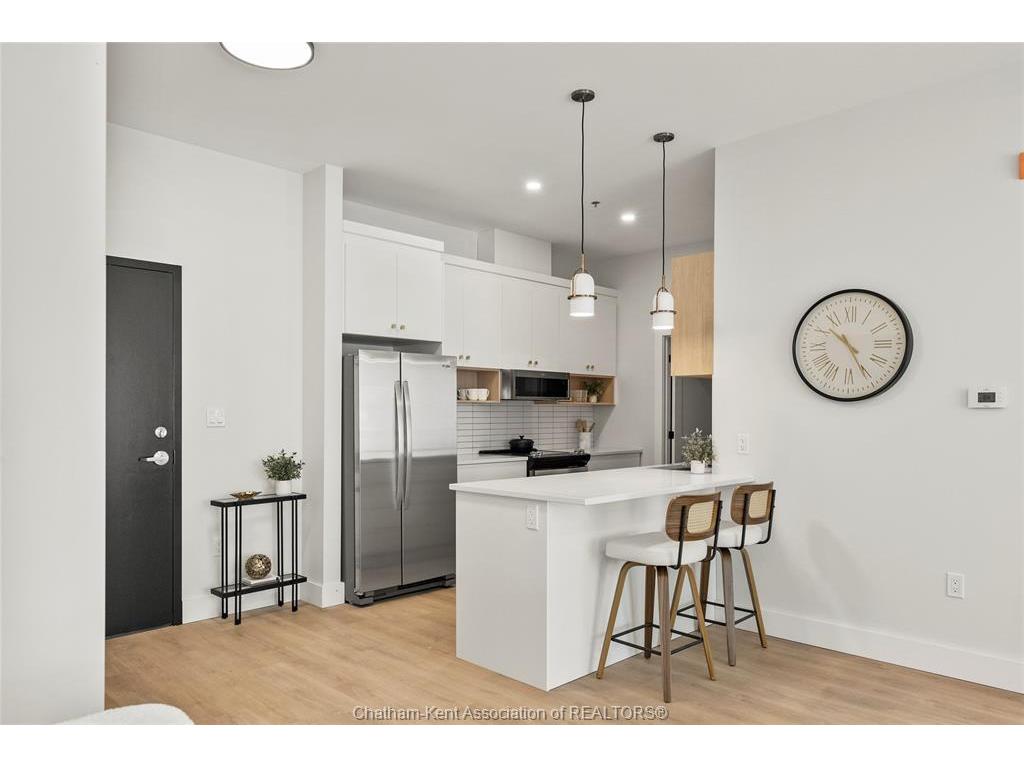 









364


Grand

Avenue East, 310,
Chatham,




ON
N7L 1W6

