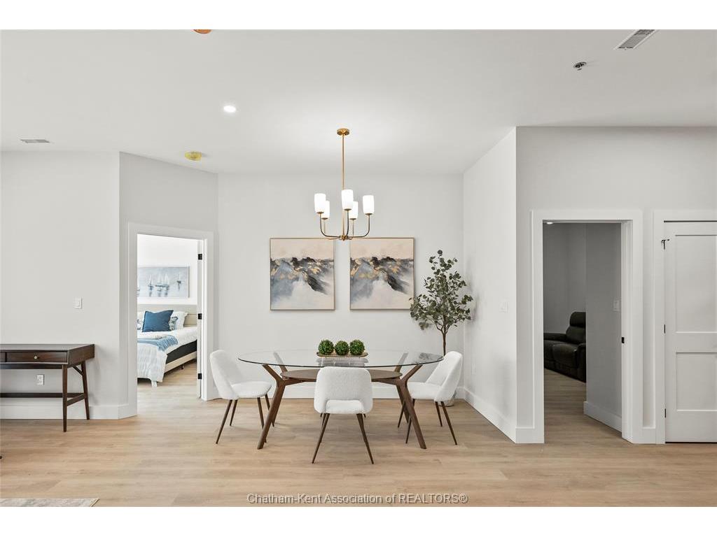 









364


Grand

Avenue East, 310,
Chatham,




ON
N7L 1W6

